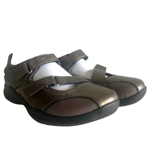 CLARKS WAVE Peak Double Strap Mary Jane Leather Comfort Shoes 8.5 Metallic Brown - Picture 4 of 7